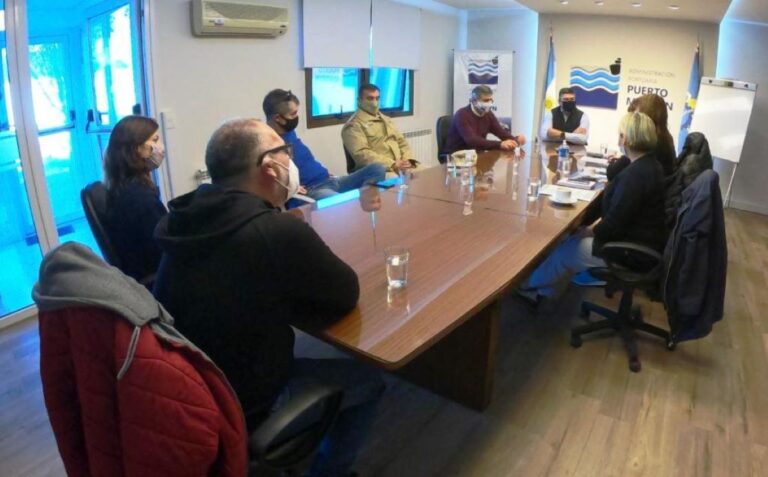 Puerto Madryn: inicia la vacunación contra coronavirus a marineros en el Muelle Almirante Storni