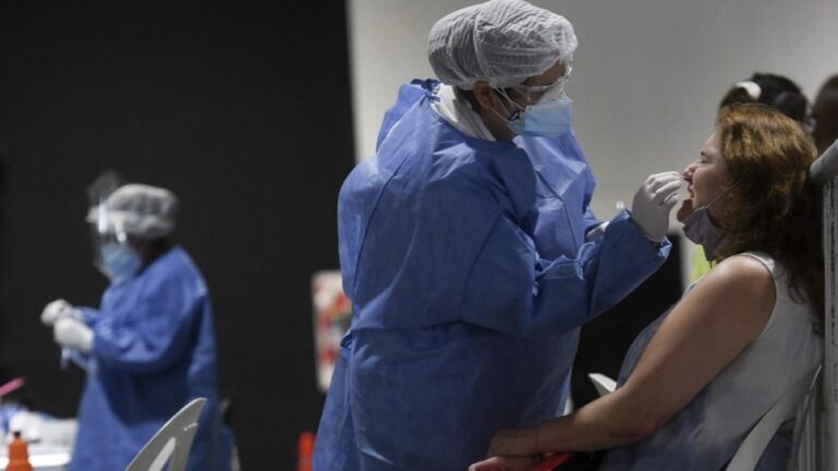 Argentina lleva 14 semanas de descenso en casos de coronavirus