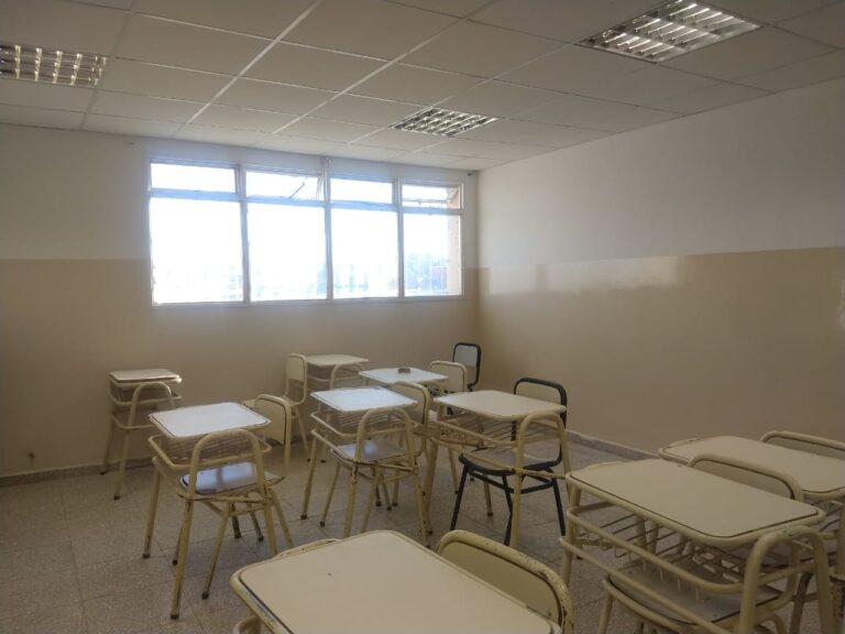 Comodoro: Realizan refacciones en la Escuela N° 7702