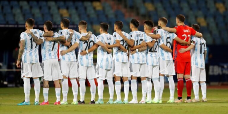 Argentina enfrenta a Colombia y va por una nueva final