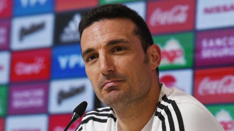 Scaloni: «Messi, gane o no gane la Copa, seguirá siendo el mejor de la historia»