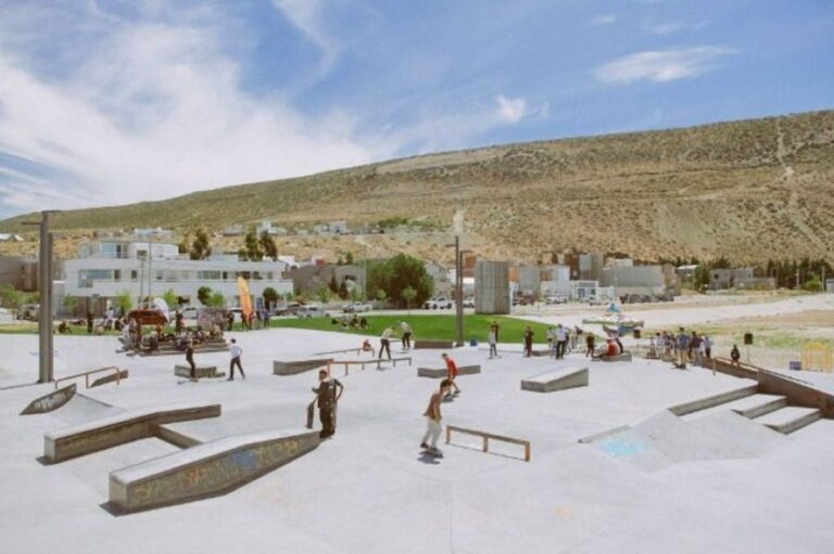 Rada Tilly podría tener una escuela municipal de skate