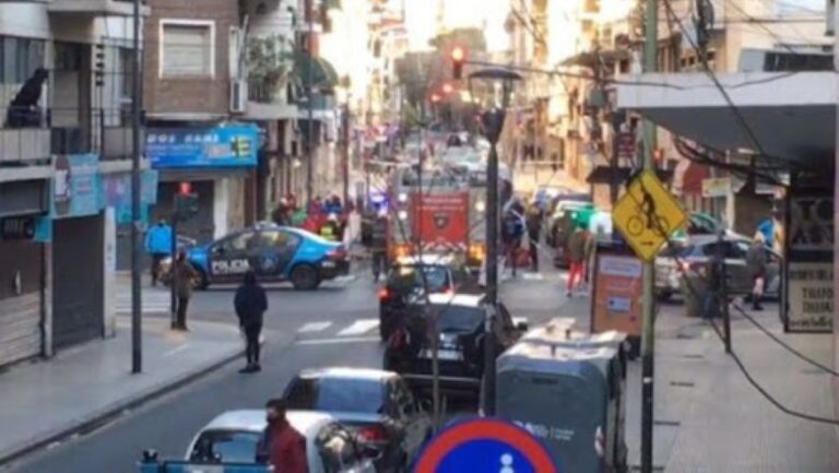 Balvanera: una mujer y sus dos hijos murieron al saltar de un noveno piso