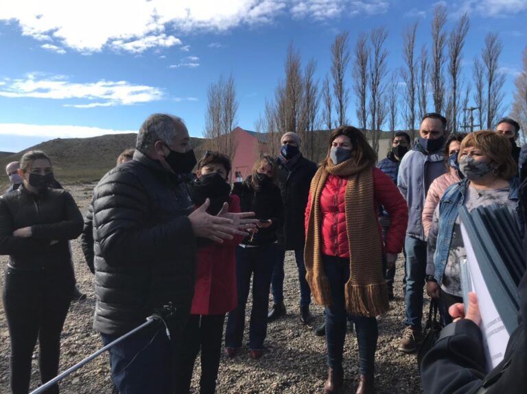 La SCPL recorrió el lago Musters: detalló el equipamiento y obras de base para afrontar la crisis del agua