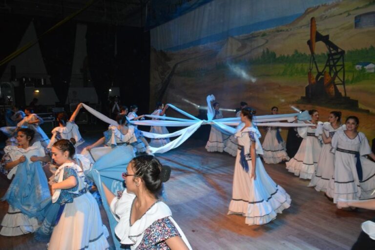 Llega una nueva edición del «Festival por el Día Mundial del Folclore»