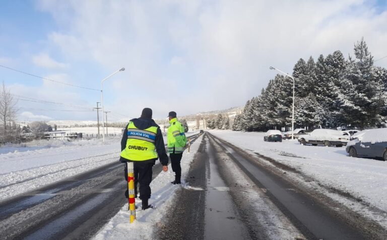 Nieve y lluvia en las rutas de Chubut