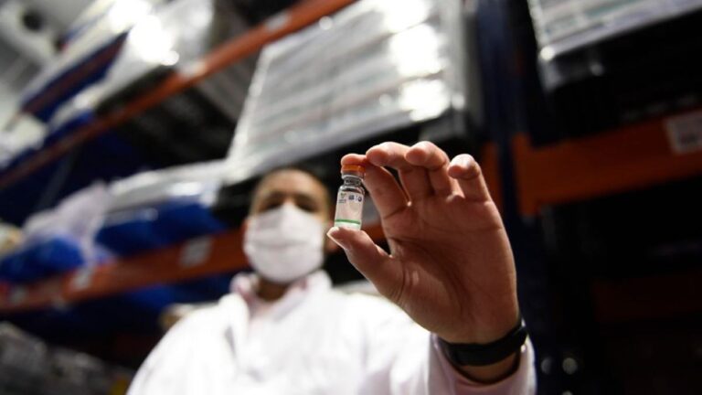 Llegaron 1.440.000 dosis de vacunas Sinopharm