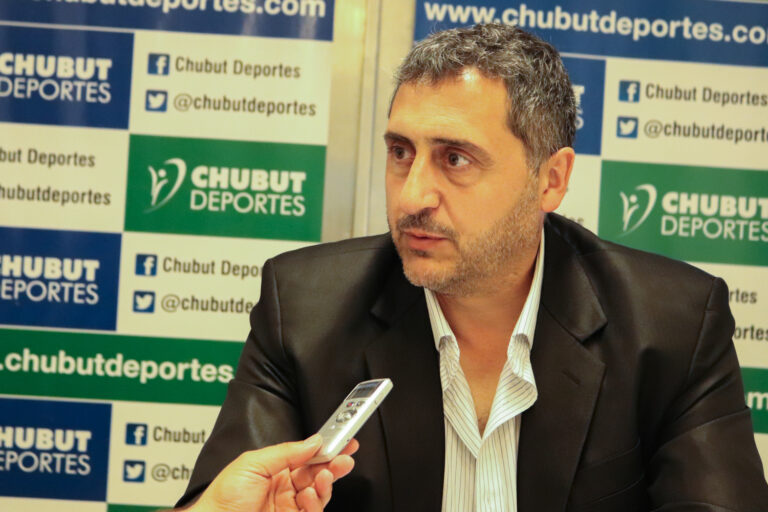 Denuncian al presidente de Chubut Deportes por maltrato laboral