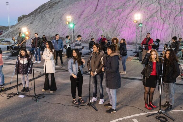 «Puente» el nuevo proyecto que unirá a artistas comodorenses de diferentes lenguajes             