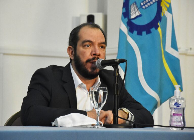 «Estamos trabajando en los consensos para la implementación de la Ley de Tope Salarial»