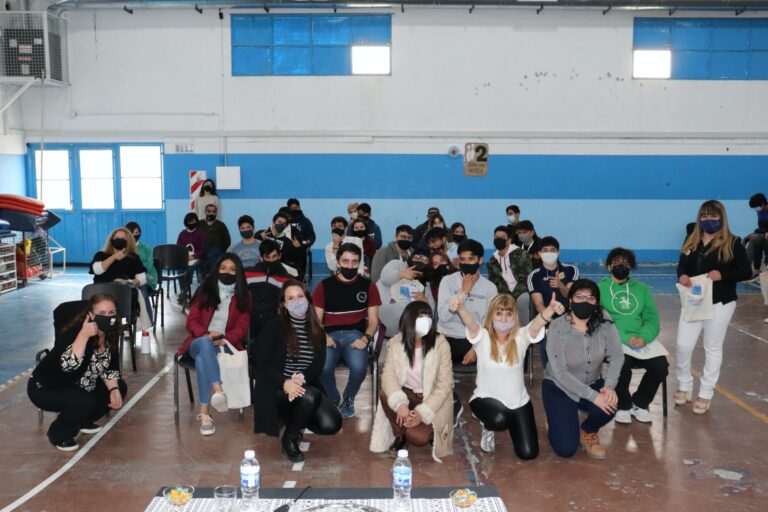 Comodoro Turismo brindó una charla a los estudiantes de la Escuela Provincial N°799