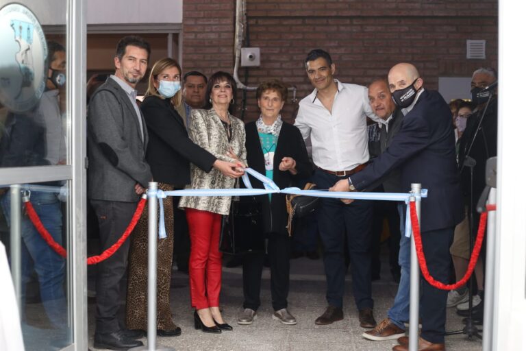 Inauguraron el SUM de la SEDE Sarmiento de Petroleros Jerárquicos