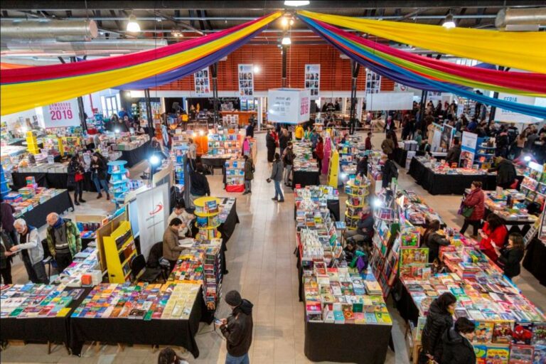 Vuelve la Feria del Libro a Comodoro
