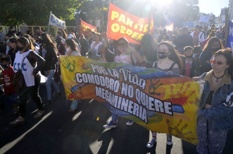 Minería: Comodoro marchó en contra de la ley de Zonificación