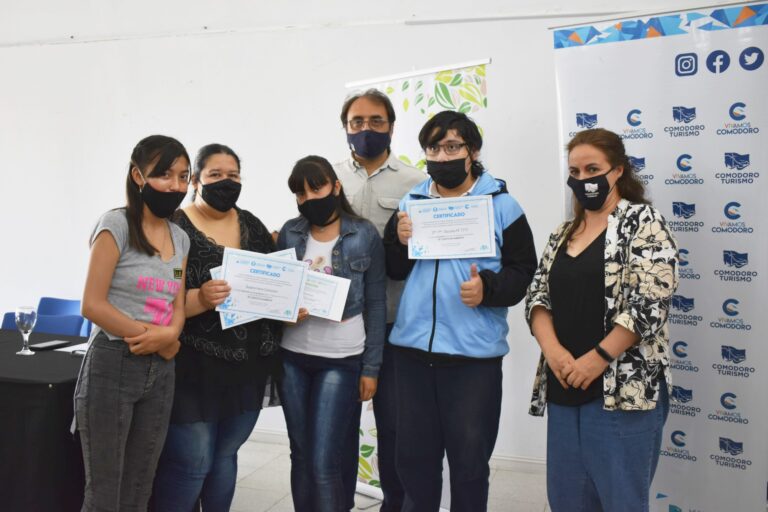 El Municipio premió a los ganadores del concurso literario «Te cuento mi ambiente»
