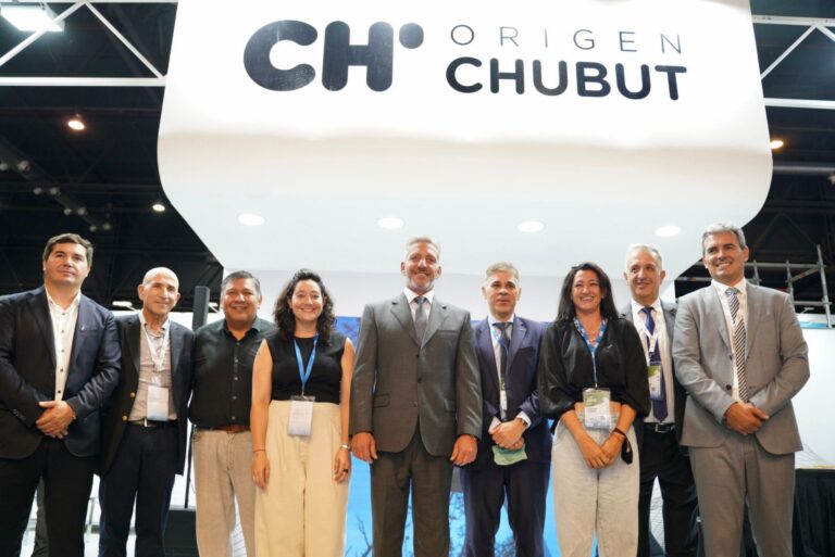 El Gobernador Arcioni presentó en Buenos Aires el Foro Energía de Futuro