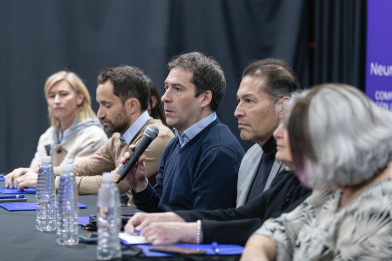 Luque participó de la apertura del 1° Congreso Inter-Residencias de Clínica Médica del Chubut