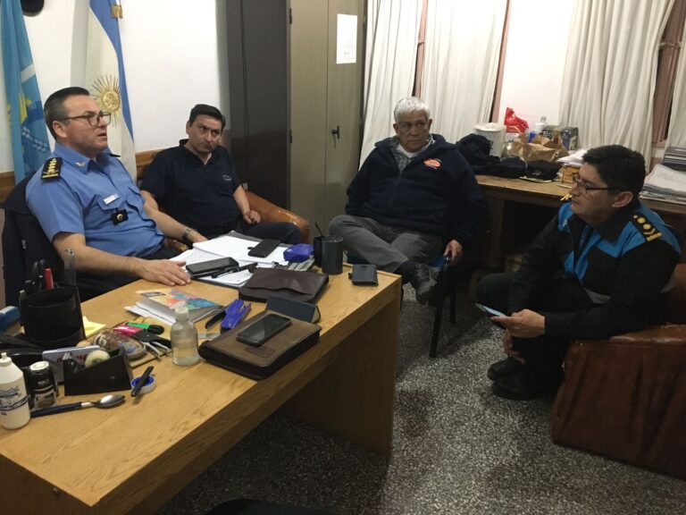 La Policía del Chubut trabaja con todos sus recursos en búsqueda del joven desaparecido en El Maitén