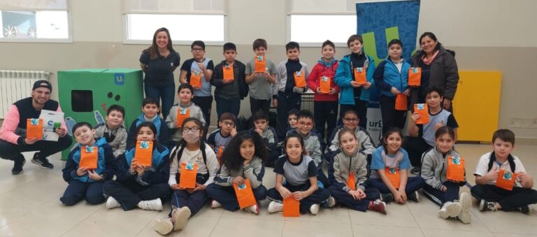 Urbana creó un espacio de juegos para alumnos de la Escuela Adventista