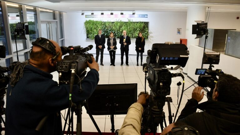 CABA quitará subsidios a familias con hijos que no lleguen al 85 % de asistencia a clases