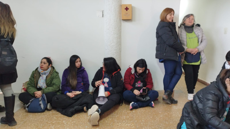 Docentes exigen explicaciones de Boudargham