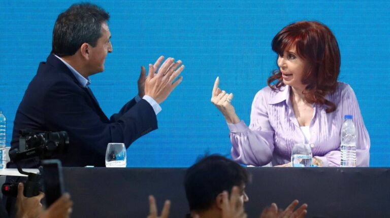 Pobreza: Cristina Kirchner le pidió a Sergio Massa “más intervención en el sector alimentario”