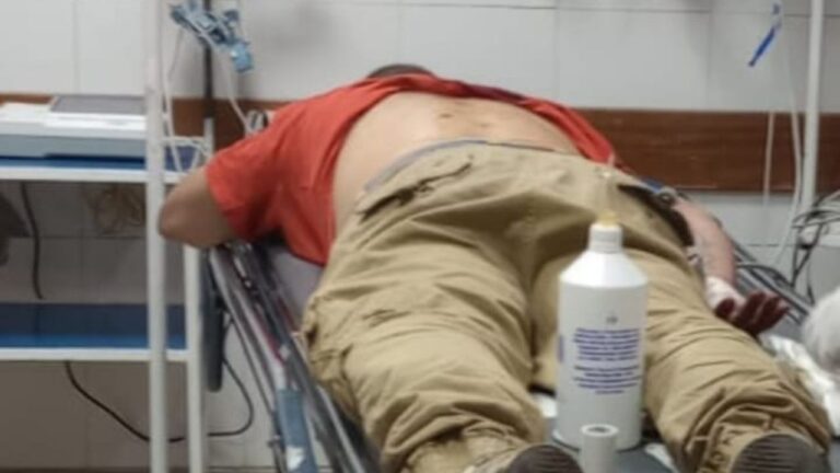 Se acercó a la Comisaría porque estaba herido y terminó detenido por poseer pedido de captura