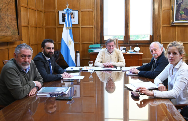 El ministro Cavaco se reunió con el Secretario de Agricultura, Ganadería y Pesca de la Nación