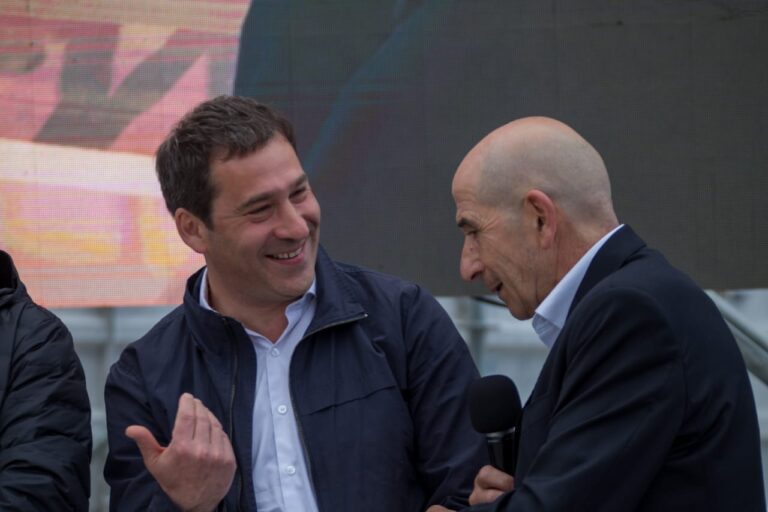 Luque acompañó a Llugdar en el inicio de obra de la escuela de Petroleros Jerárquicos