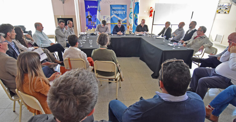 Provincia, junto a cooperativas y municipios, redactará un convenio para establecer un nuevo ordenamiento regulatorio del sistema provincial de energía