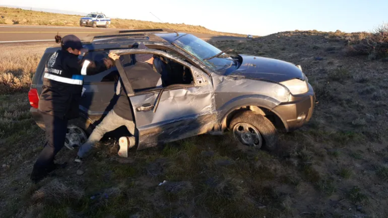 Vuelco en Ruta 26 con una mujer herida