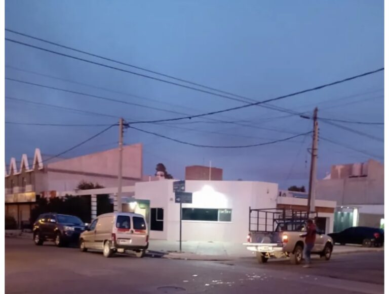 Conducía en estado de ebriedad y chocó una camioneta