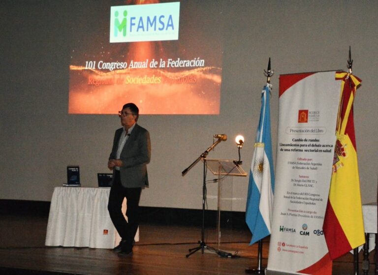 La Española presentó el libro “Cambios de Rumbo: Lineamientos para el debate acerca de una reforma sectorial en salud”