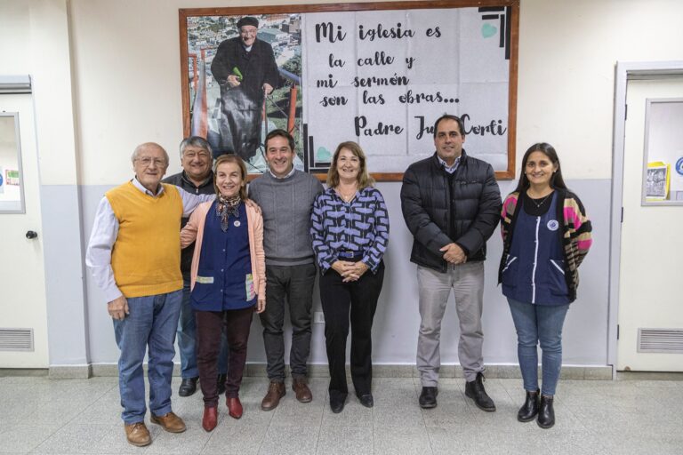Luque se reunió con referentes de la Fundación Padre Corti