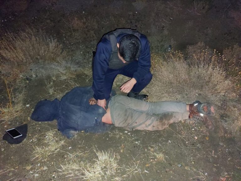 Conducía un camión robado, en estado de ebriedad y realizando maniobras peligrosas: Fue detenido