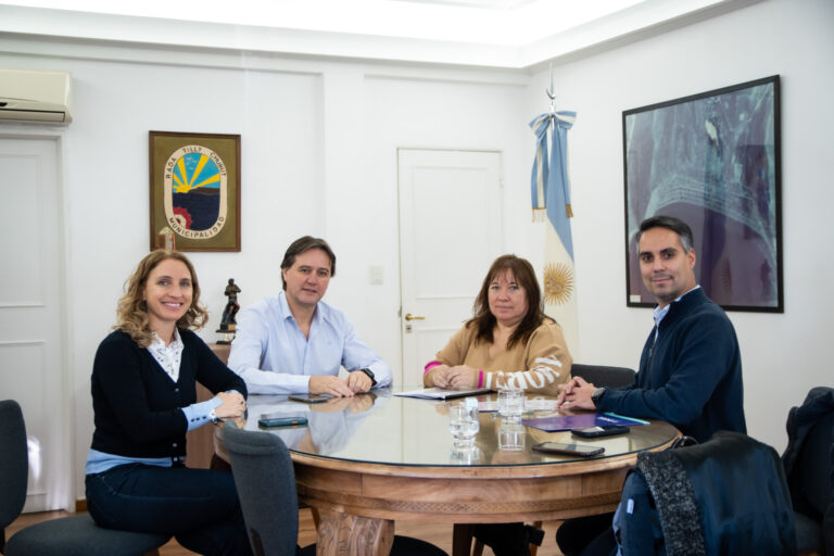 Plan de 77 cuadras en Rada Tilly: Se firmó el contrato de Obra Pública