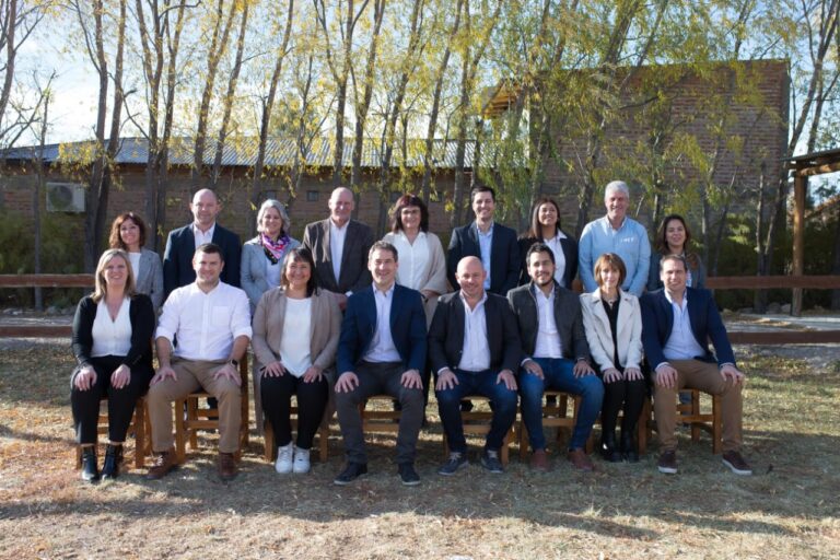 Luque y Sastre presentaron a la lista de candidatos a diputados provinciales
