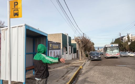 En Comodoro continúan con la instalación de garitas en distintos barrios de la ciudad