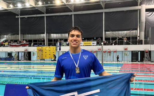 El comodorense Mateo Luna Assef fue seleccionado para el Sudamericano Juvenil de Natación 2023