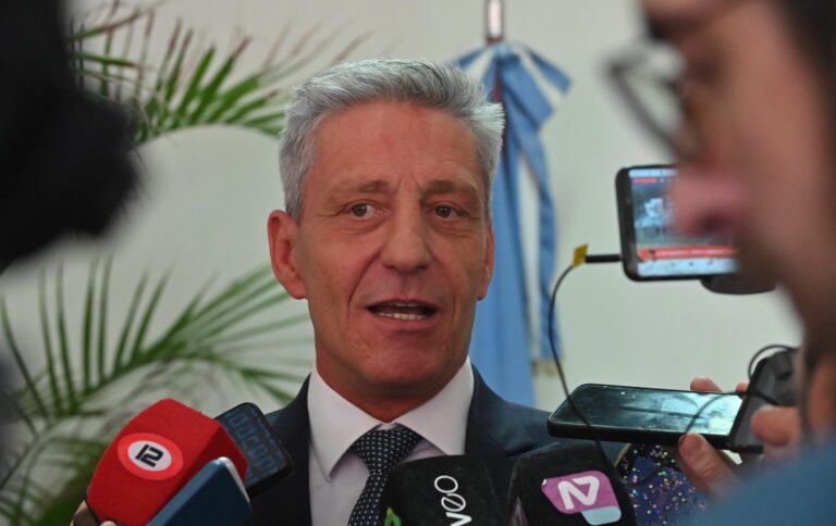 El Gobierno Provincial convocó a una nueva reunión paritaria a los gremios estatales para evaluar el último acuerdo salarial
