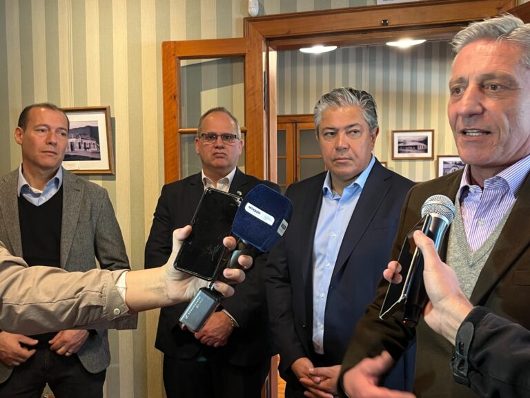 Arcioni participó de una reunión con el Embajador de Israel para concretar una agenda de cooperación bilateral