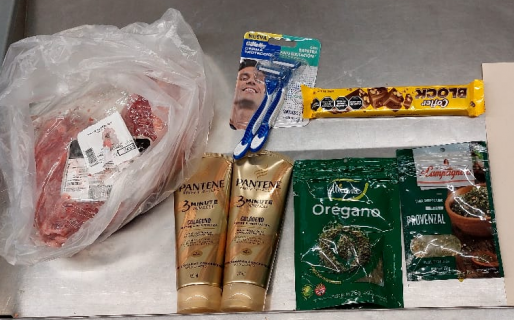 Intentó robar carne, condimentos y elementos de higiene en un supermercado y fue detenido