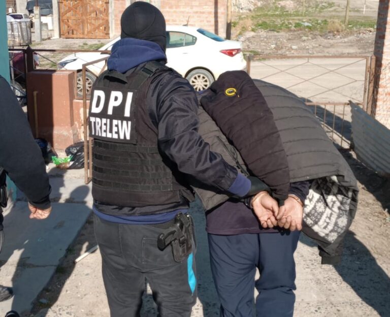 La Policía del Chubut detuvo a tres personas y desbarató importante banda relacionada con robos en Trelew