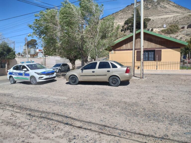 Detuvieron a tres delincuentes, entre ellos un menor, cuando intentaron robar una casa