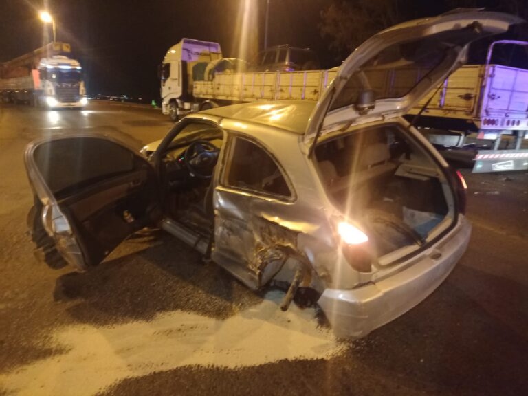 Un herido tras un choque en la curva del Chalet Huergo