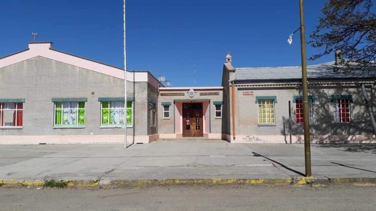 La Escuela N°115 de Diadema no pudo iniciar las clases por falta de docentes
