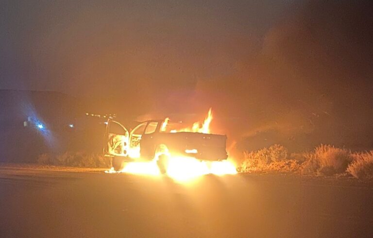 Se le incendió la camioneta cuando circulaba cerca del barrio Altos de la Villa