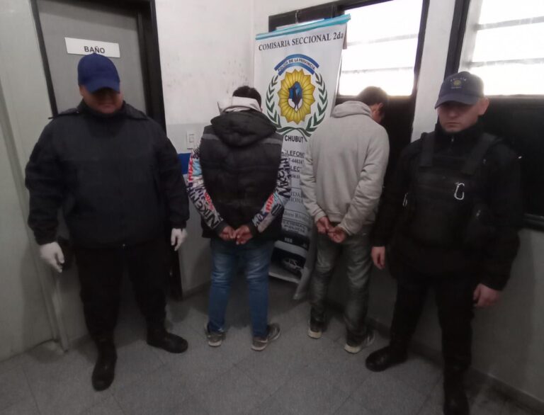 Dos sujetos intentaron robar en un local de indumentaria de trabajo