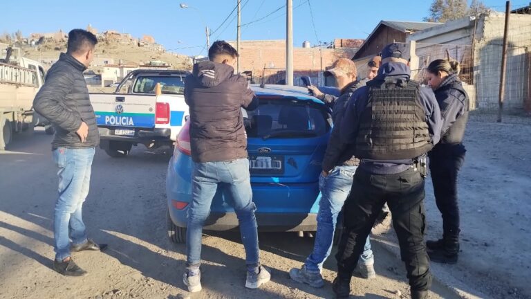 Tenía pedido de captura y lo atraparon por manejar a alta velocidad y realizar maniobras peligrosas