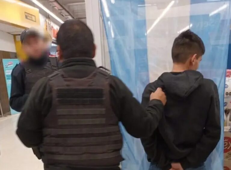 Detenido por hurtar mercadería en un supermercado